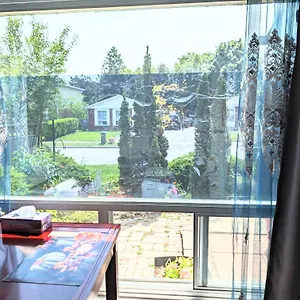 Renovated Cozy Bedroom With Private Washroom Toronto