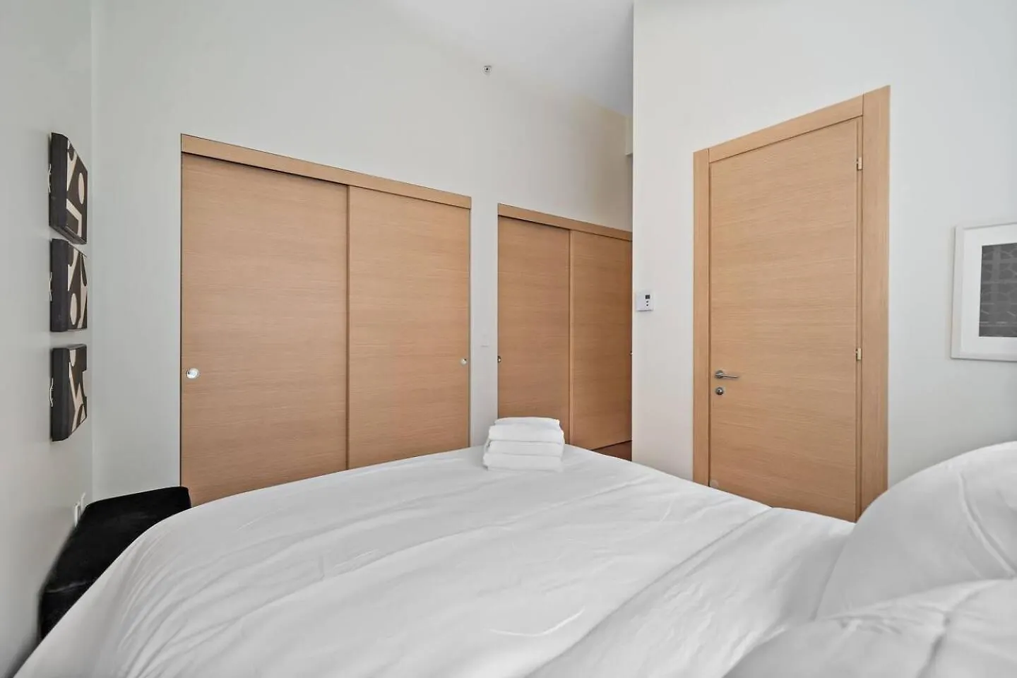 The Nomad Saint Jacques Apartment Montreal