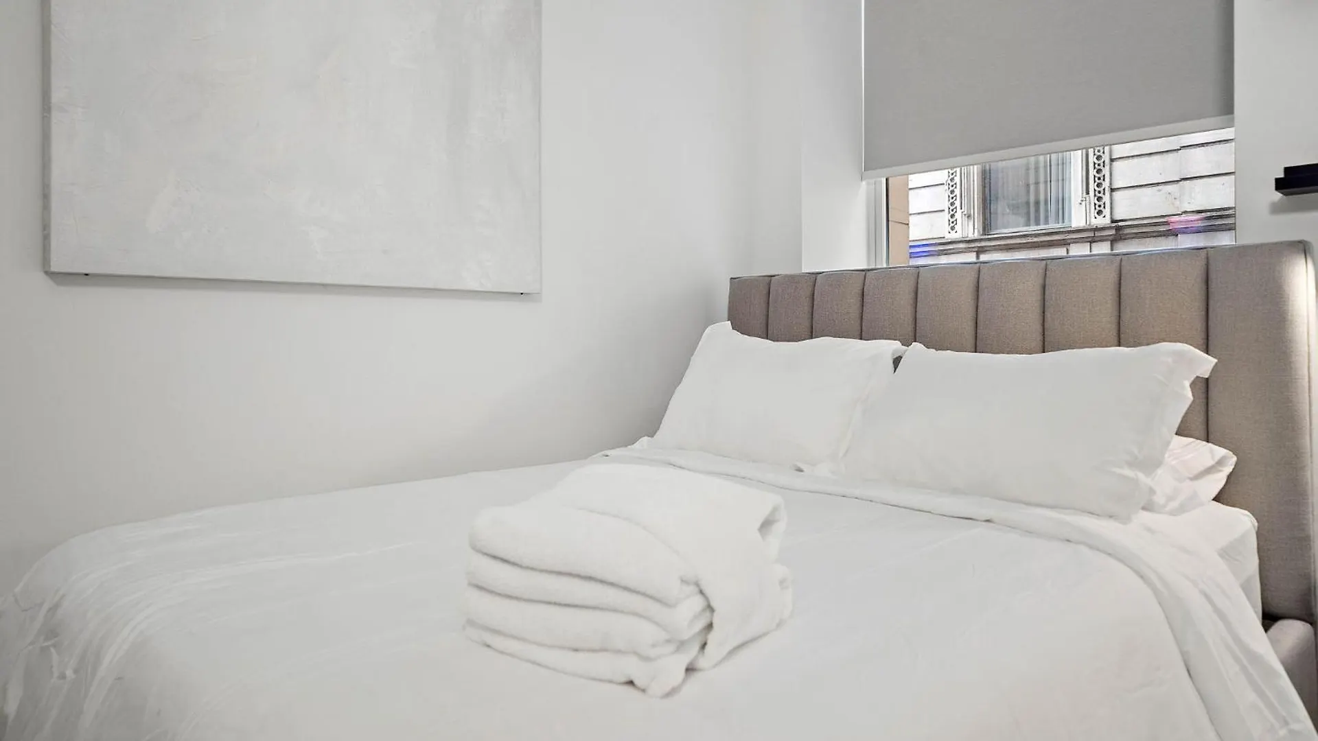 The Nomad Saint Jacques Apartment Montreal