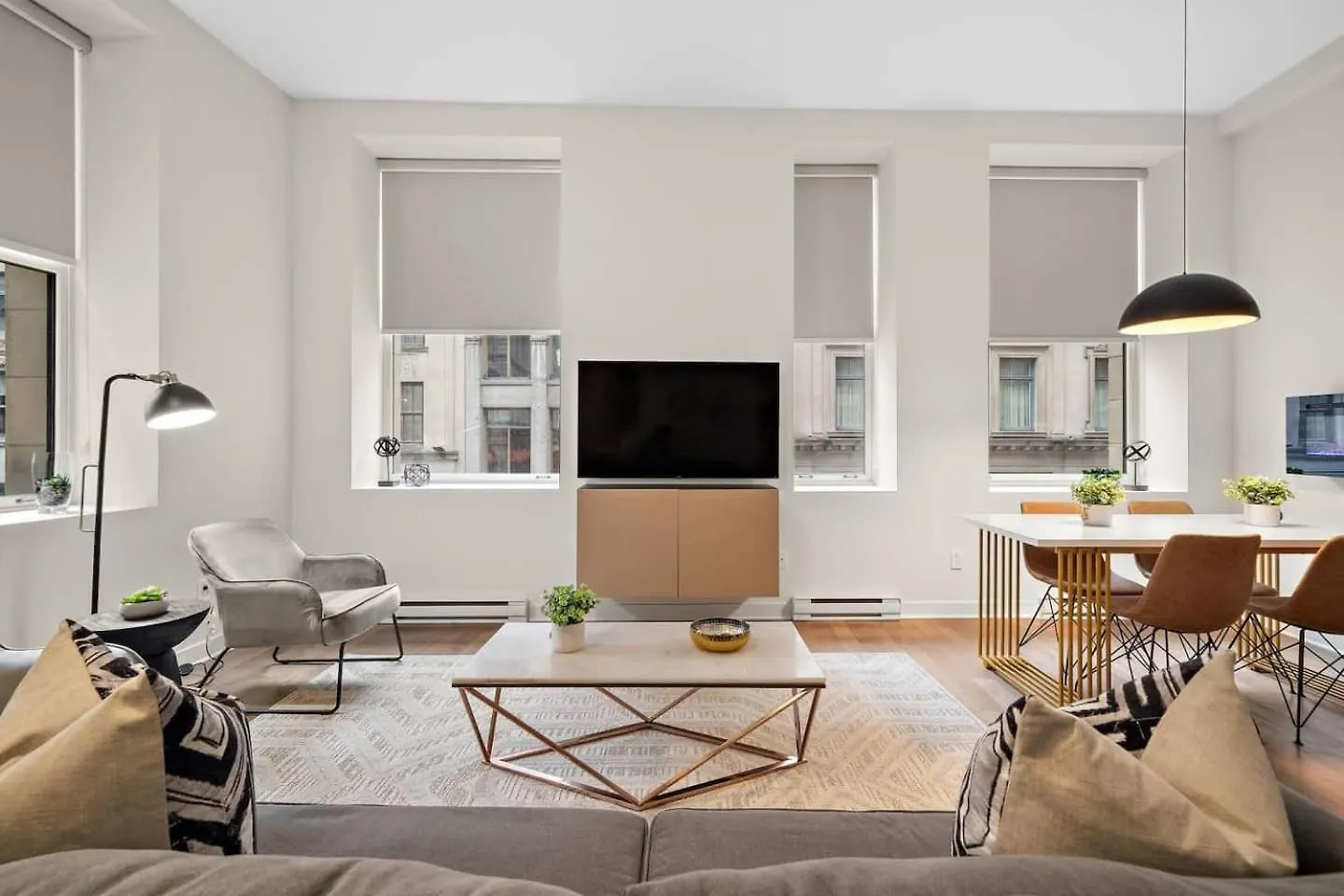 The Nomad Saint Jacques Apartment Montreal