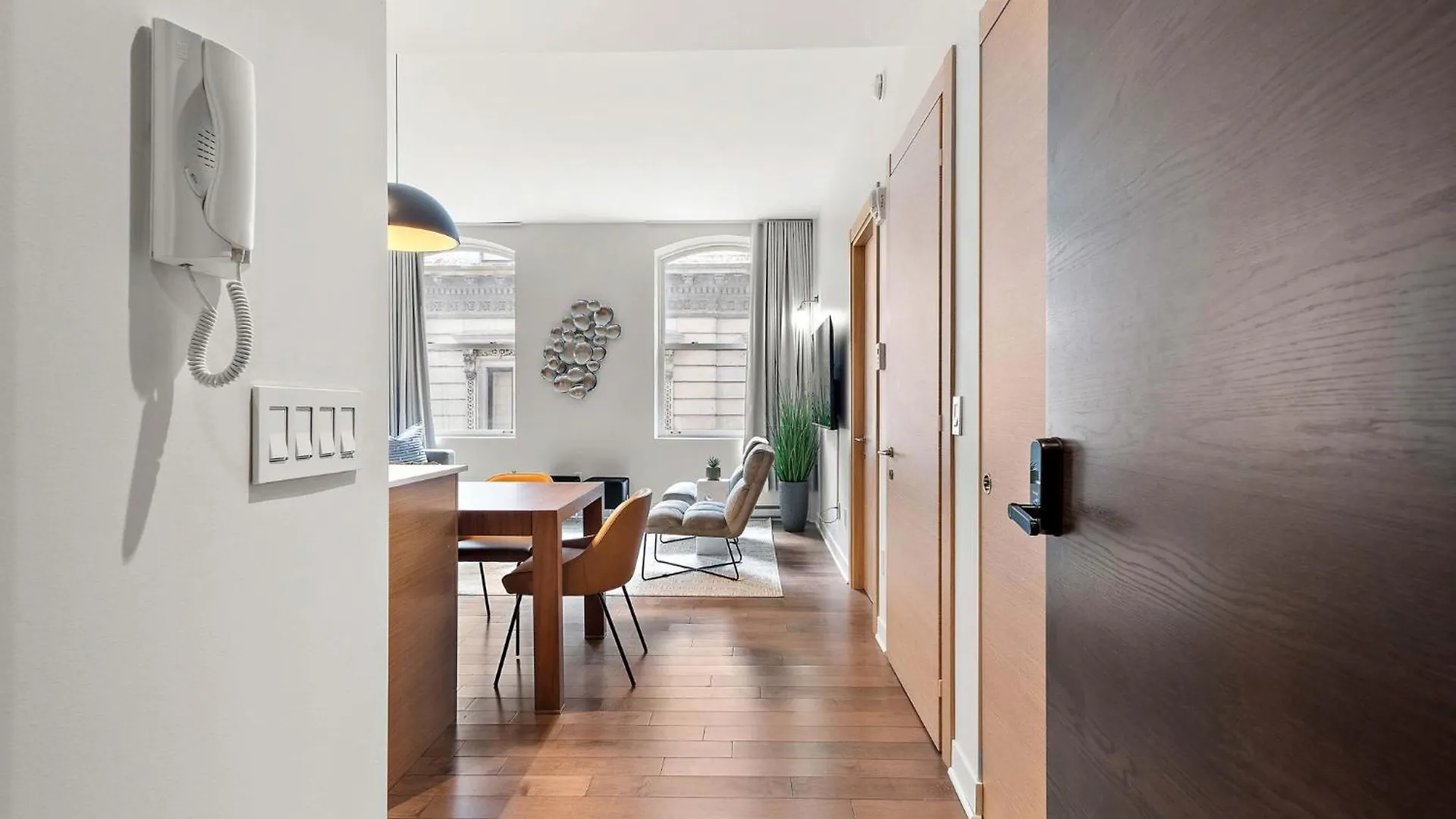 The Nomad Saint Jacques Apartment Montreal