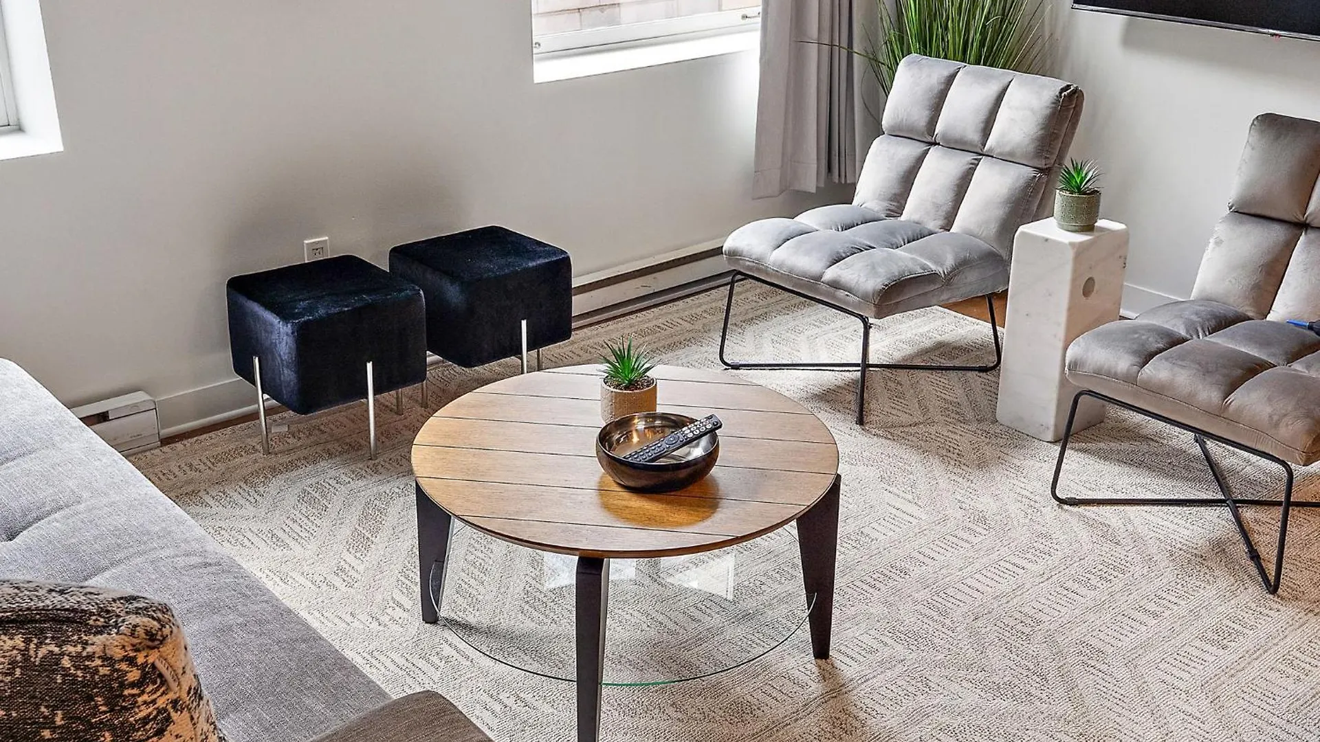 The Nomad Saint Jacques Apartment Montreal