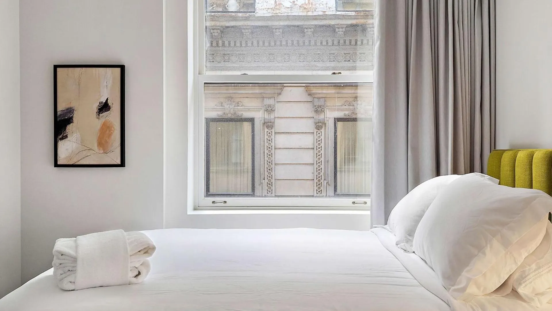 The Nomad Saint Jacques Apartment Montreal